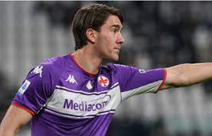 Arsenal and Tottenham have emerged as pawns for Fiorentina forward Vlahovic 's agent to use pressure on Juventus